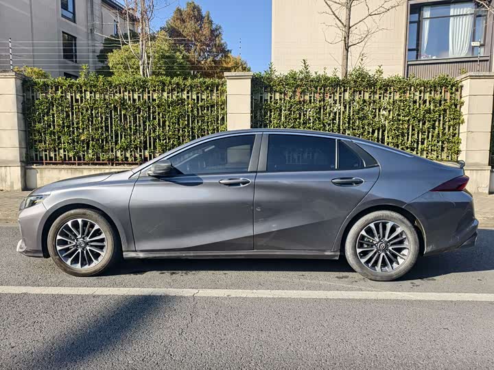 Фото 4 - GAC Trumpchi Empow R