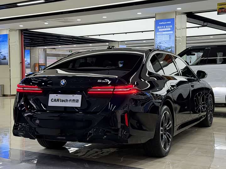 Фото 4 - BMW 5 Series