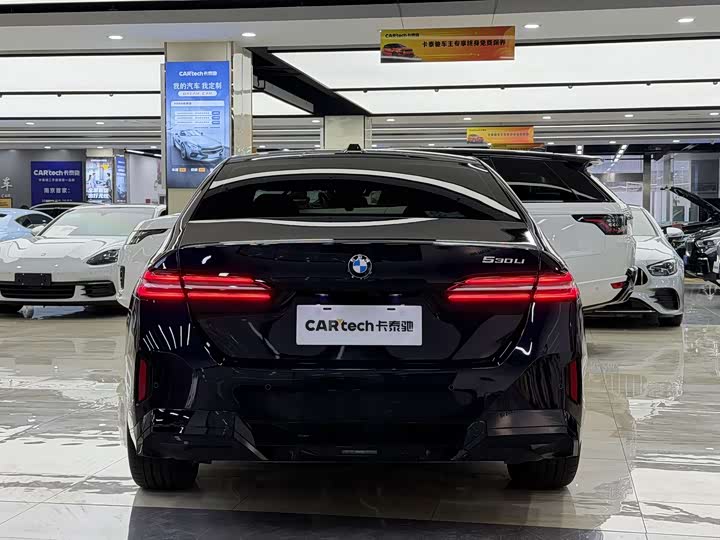 Фото 5 - BMW 5 Series