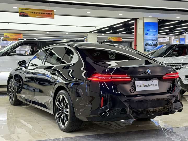 Фото 6 - BMW 5 Series