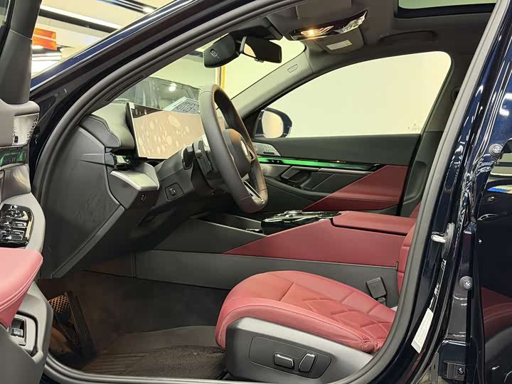 Фото 7 - BMW 5 Series