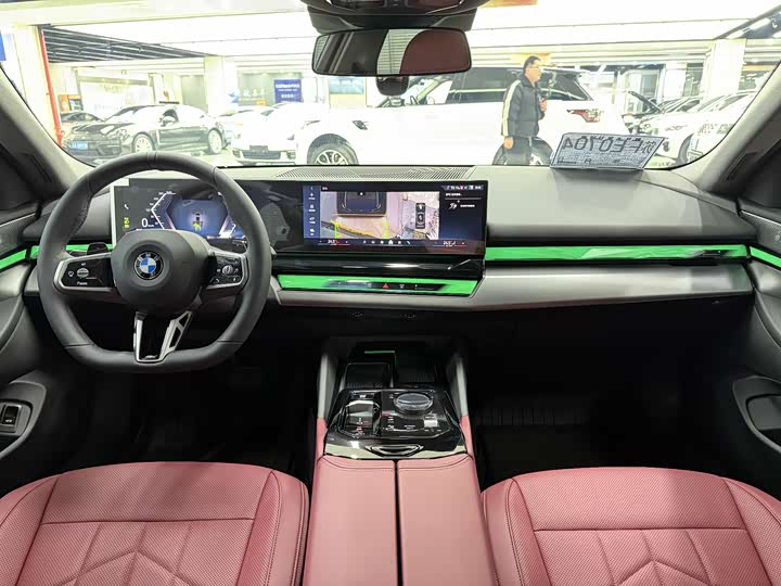 Фото 9 - BMW 5 Series