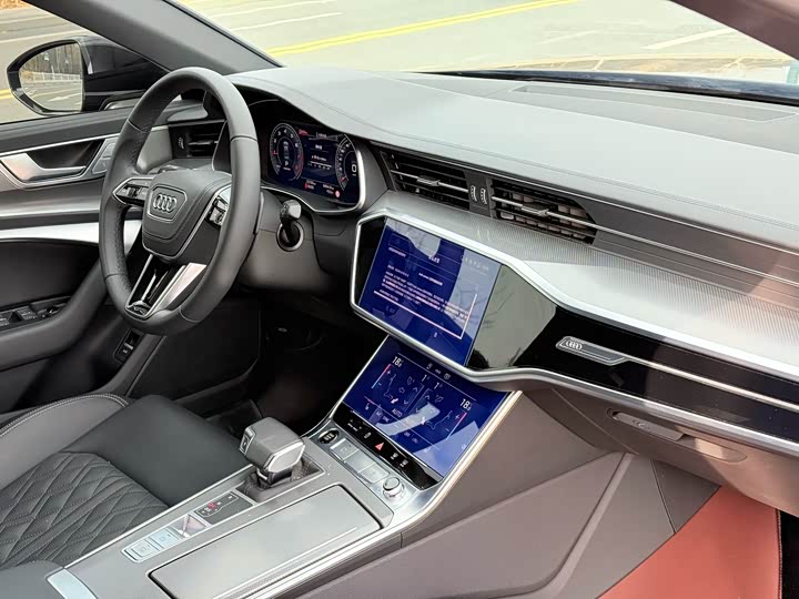 Фото 7 - Audi A6L