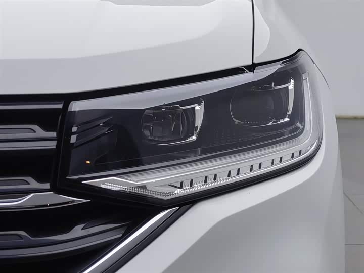 Фото 7 - Volkswagen Tacqua