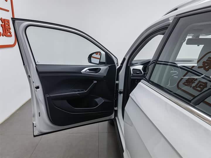 Фото 8 - Volkswagen Tacqua