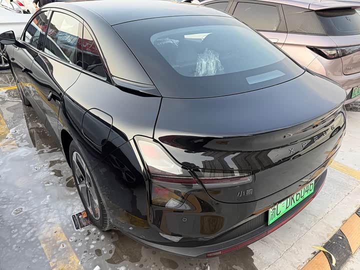 Фото 9 - XPeng Mona M03