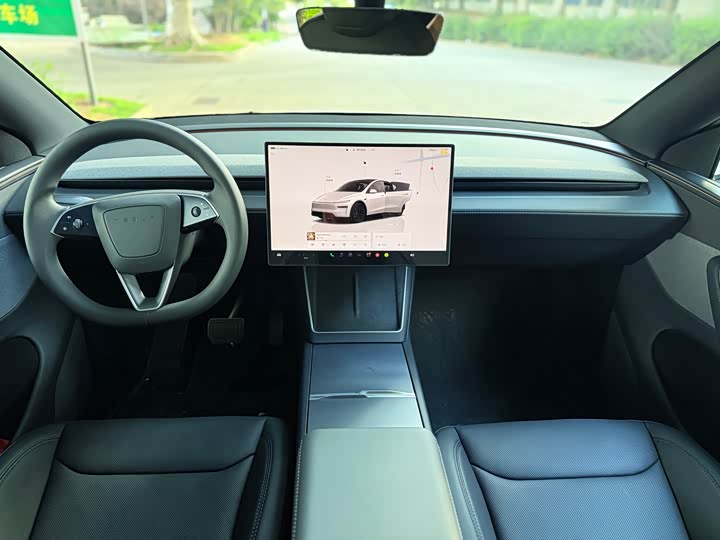 Фото 8 - Tesla Model Y