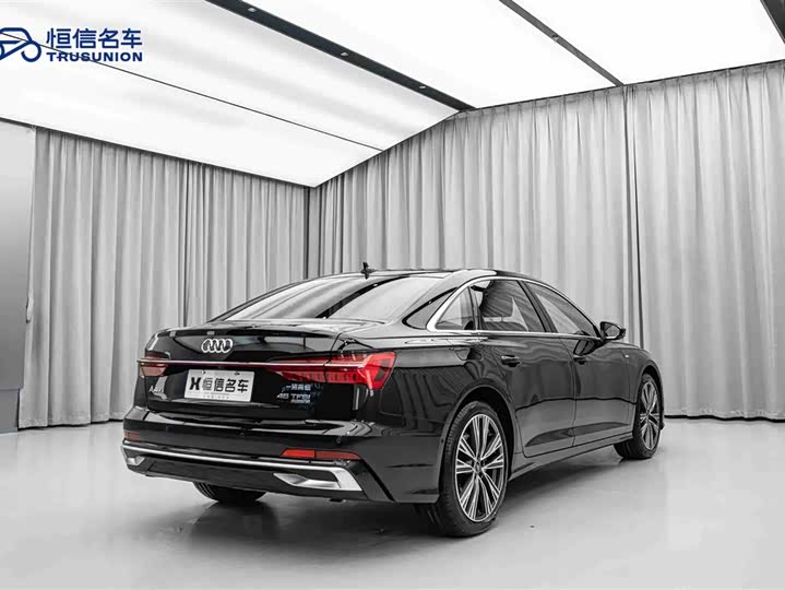 Фото 5 - Audi A6L