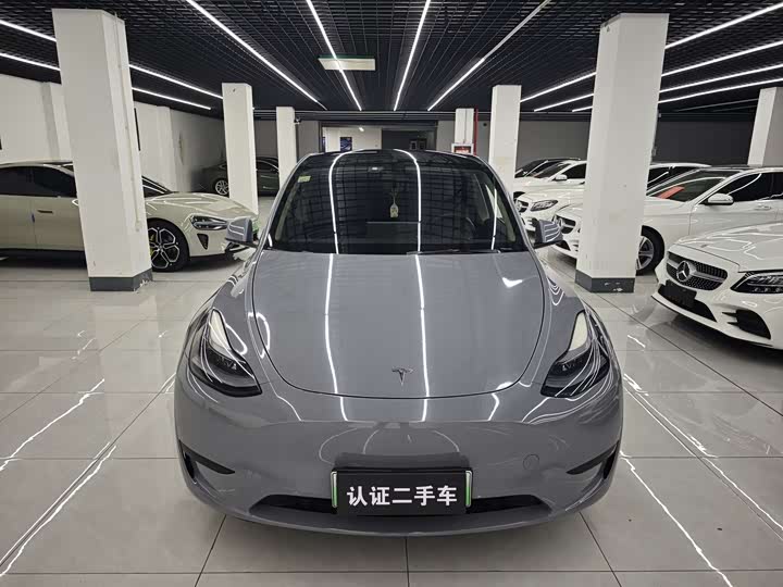 Фото 2 - Tesla Model Y