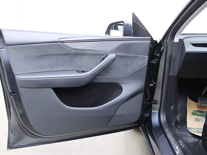 Фото 9 - Tesla Model Y