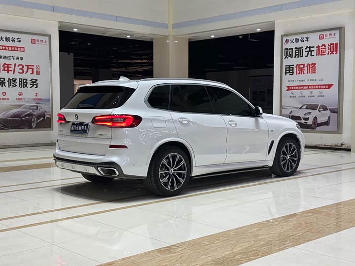 Фото 6 - BMW X5