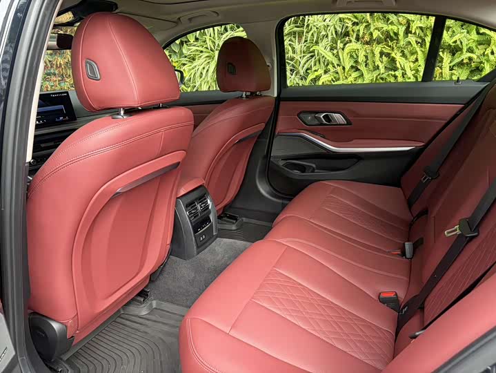 Фото 9 - BMW 3 Series