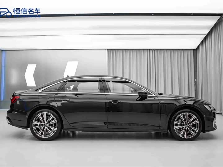 Фото 4 - Audi A6L