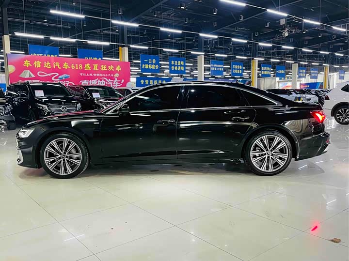 Фото 5 - Audi A6L