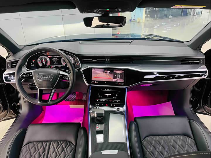 Фото 9 - Audi A6L