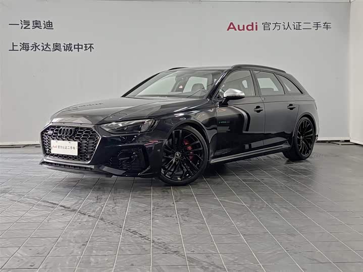 Фото 1 - Audi RS 4