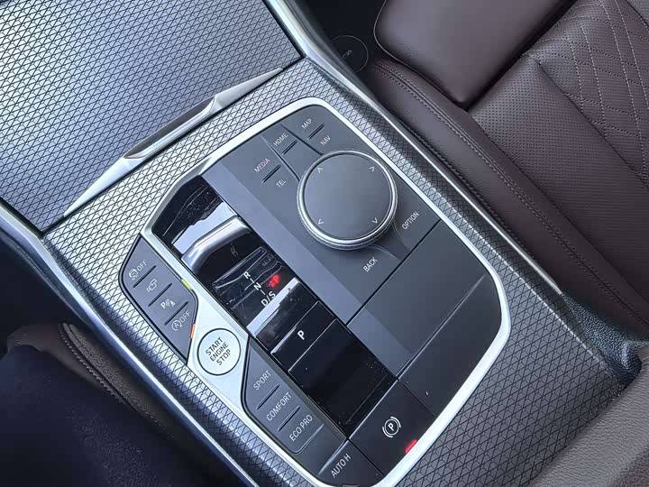 Фото 9 - BMW 3 Series