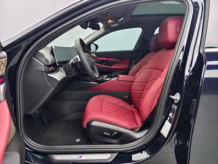 Фото 9 - BMW 5 Series