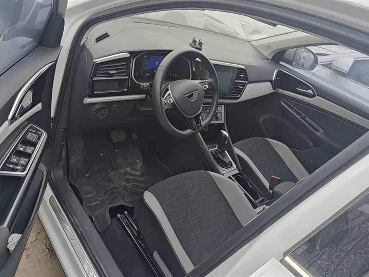 Фото 9 - Jetta VS7