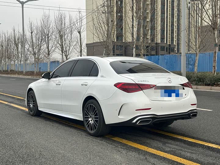 Фото 9 - Mercedes-Benz C-Class