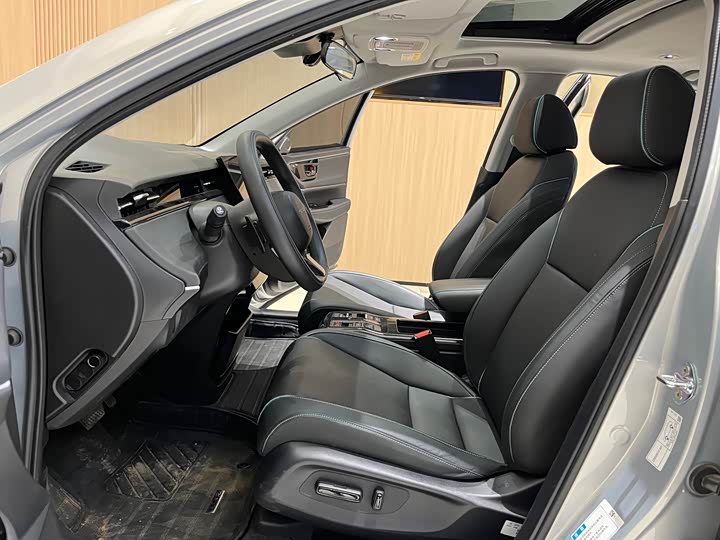 Фото 8 - Honda e:NP2