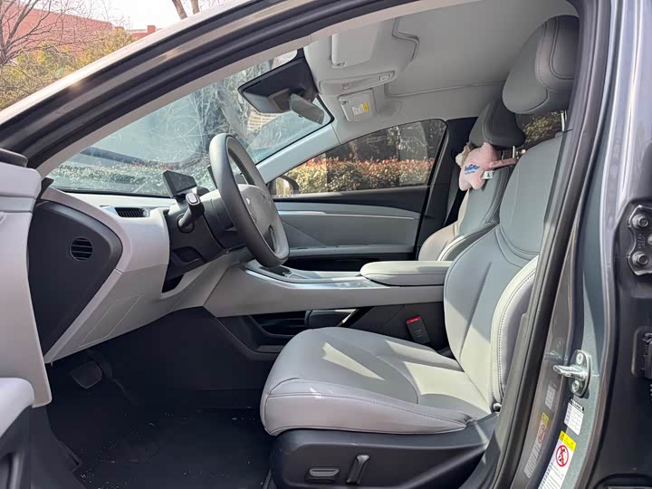 Фото 4 - XPeng Mona M03