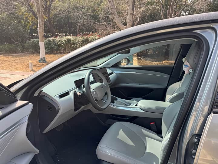 Фото 5 - XPeng Mona M03