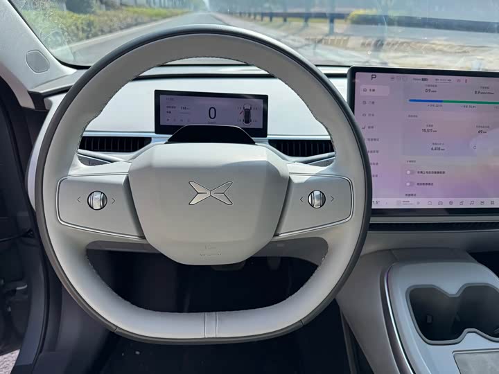 Фото 7 - XPeng Mona M03