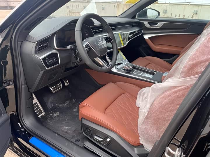 Фото 7 - Audi A6L