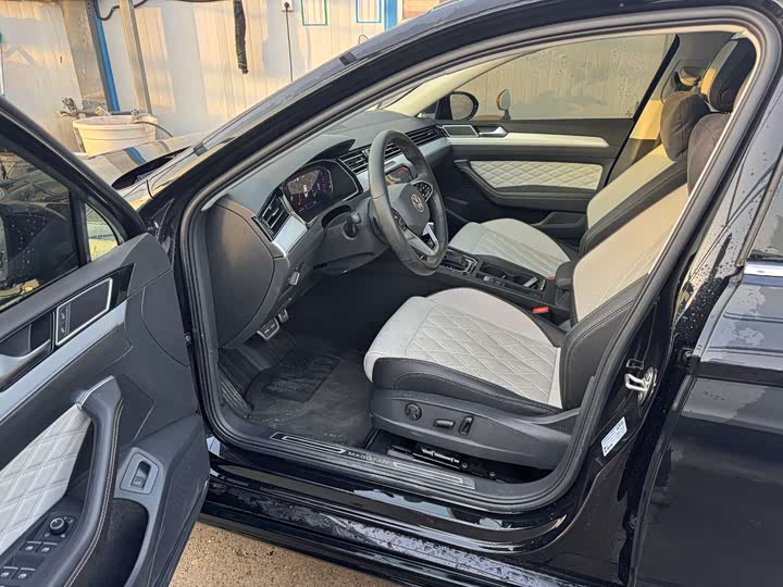 Фото 5 - Volkswagen Magotan