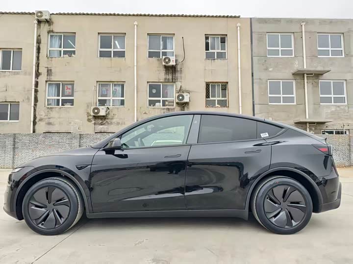 Фото 4 - Tesla Model Y