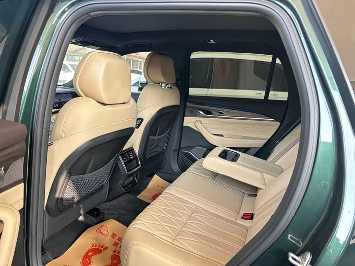 Photo 9 - Geely Monjaro