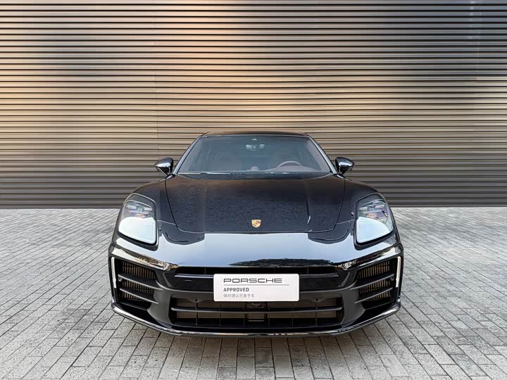 Фото 2 - Porsche Panamera