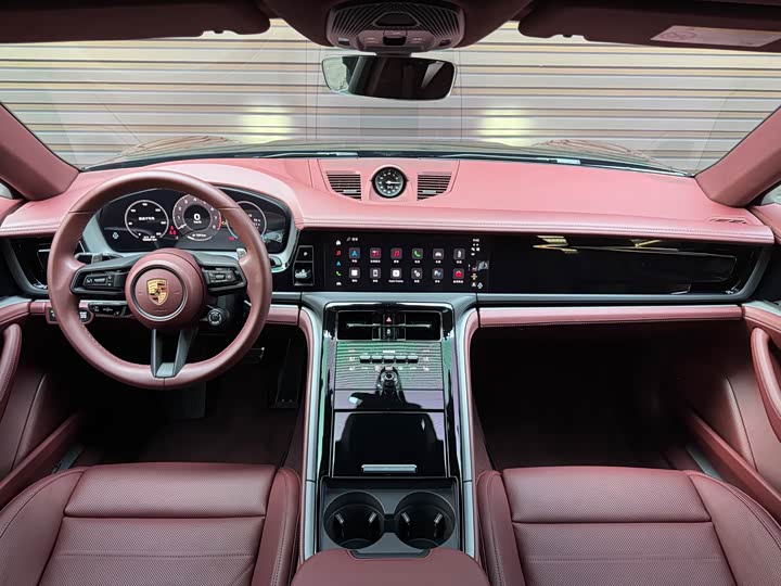 Фото 9 - Porsche Panamera