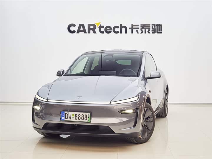 Фото 1 - Tesla Model Y