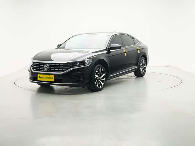 Фото 1 - Volkswagen Passat