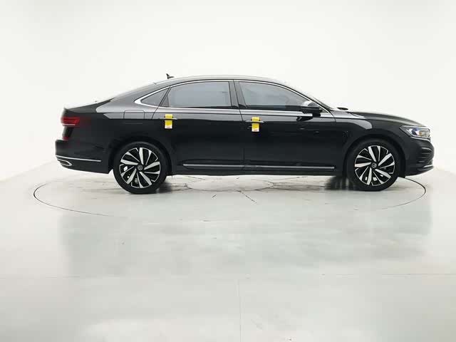 Фото 4 - Volkswagen Passat