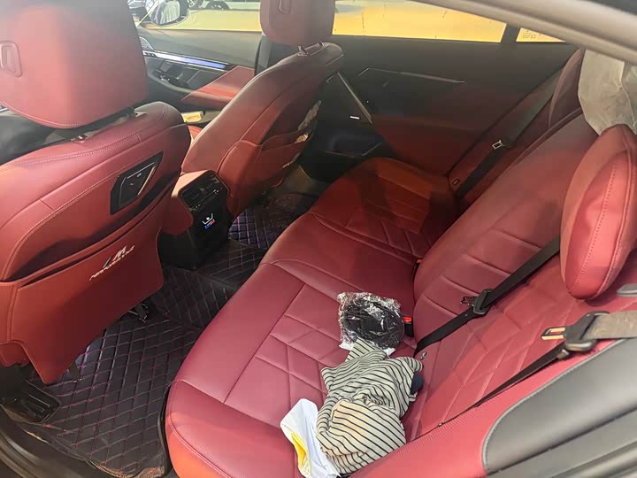 Фото 3 - BMW 5 Series