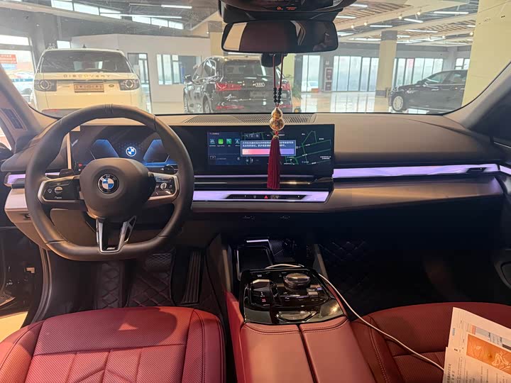 Фото 4 - BMW 5 Series