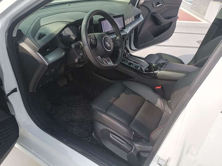 Фото 9 - MG Motor 5