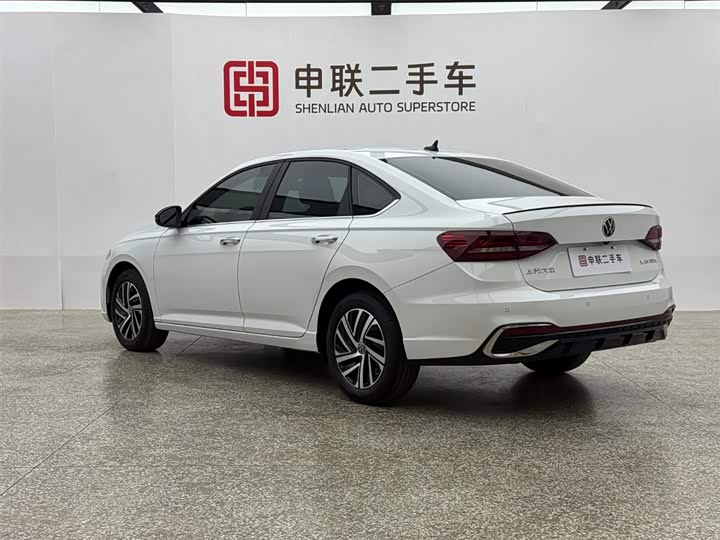 Фото 2 - Volkswagen Lavida