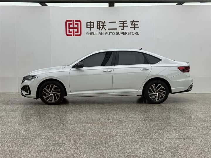 Фото 3 - Volkswagen Lavida