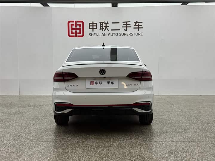 Фото 4 - Volkswagen Lavida