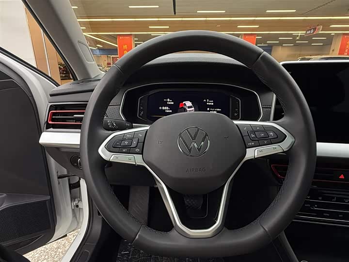 Фото 7 - Volkswagen Lavida