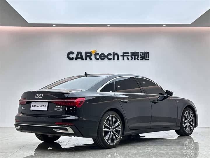 Фото 5 - Audi A6L