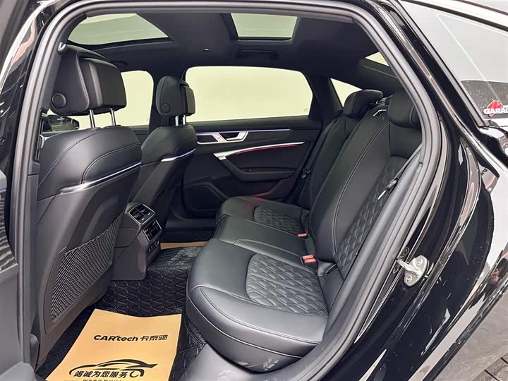 Фото 9 - Audi A6L