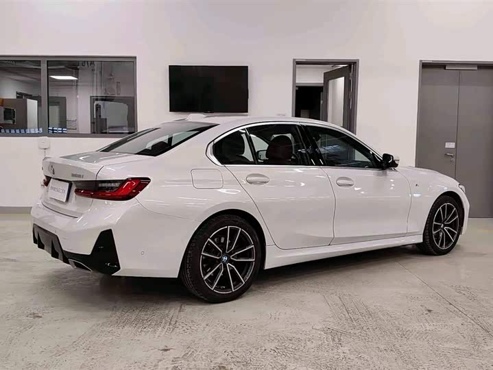 Фото 3 - BMW 3 Series