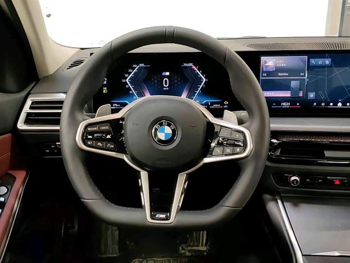 Фото 9 - BMW 3 Series