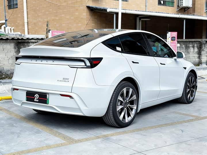 Фото 5 - Tesla Model Y