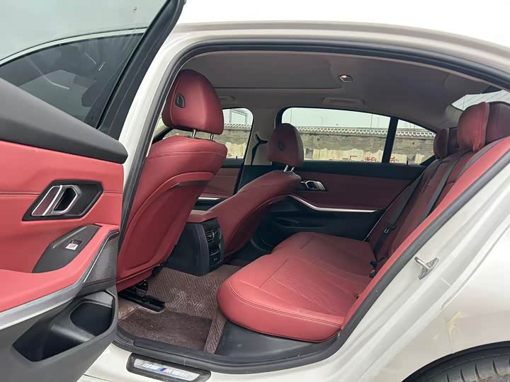 Фото 9 - BMW 3 Series